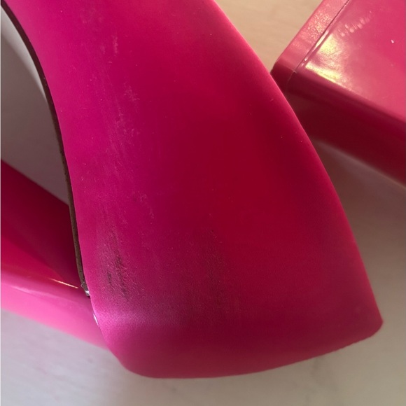 Steve Madden Neon Pink Pointed Block Heel Pump - Picture 5 of 6